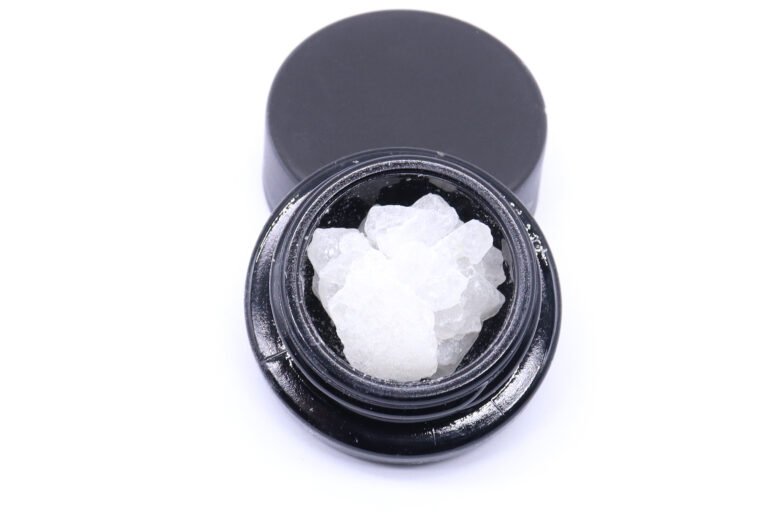 White Cherry Gelato Strain Raw Diamonds - Hybrid