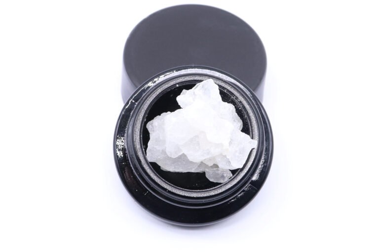 Great White Shark Strain Raw Diamonds - Sativa