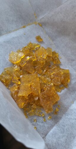 Lindsay OG Strain Shatter - Indica Dominant Hybrid